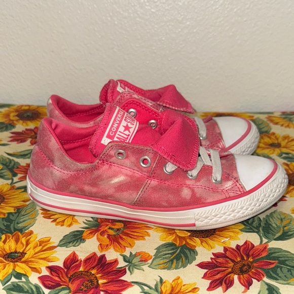 Converse Kids Pink Sneakers size 1 - Picture 7 of 10